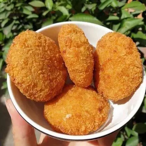 Hình ảnh Bánh Gà Phô Mai (3 Cái)