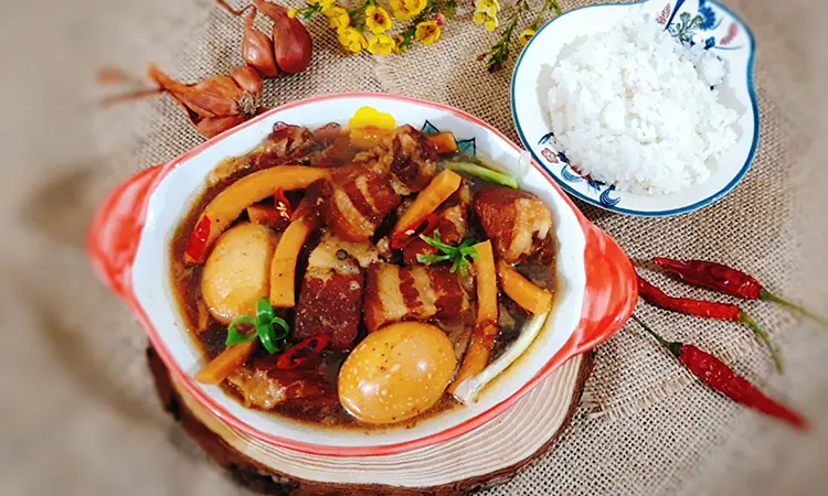 Hình ảnh Cơm thịt kho trứng 