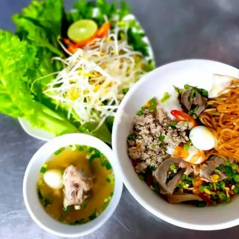 Hình ảnh Hủ tiếu nam vang khô