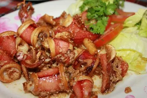 Hình ảnh Mực cháy tỏi