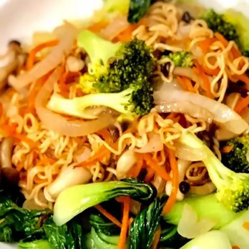 Hình ảnh Mì Trộn Rau Củ - Chay