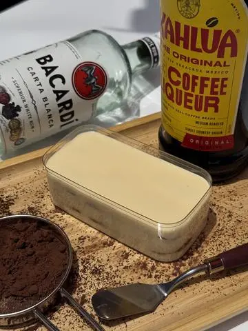 Hình ảnh Classic Tiramisu