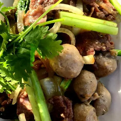 Hình ảnh Mì xào bò - bò viên