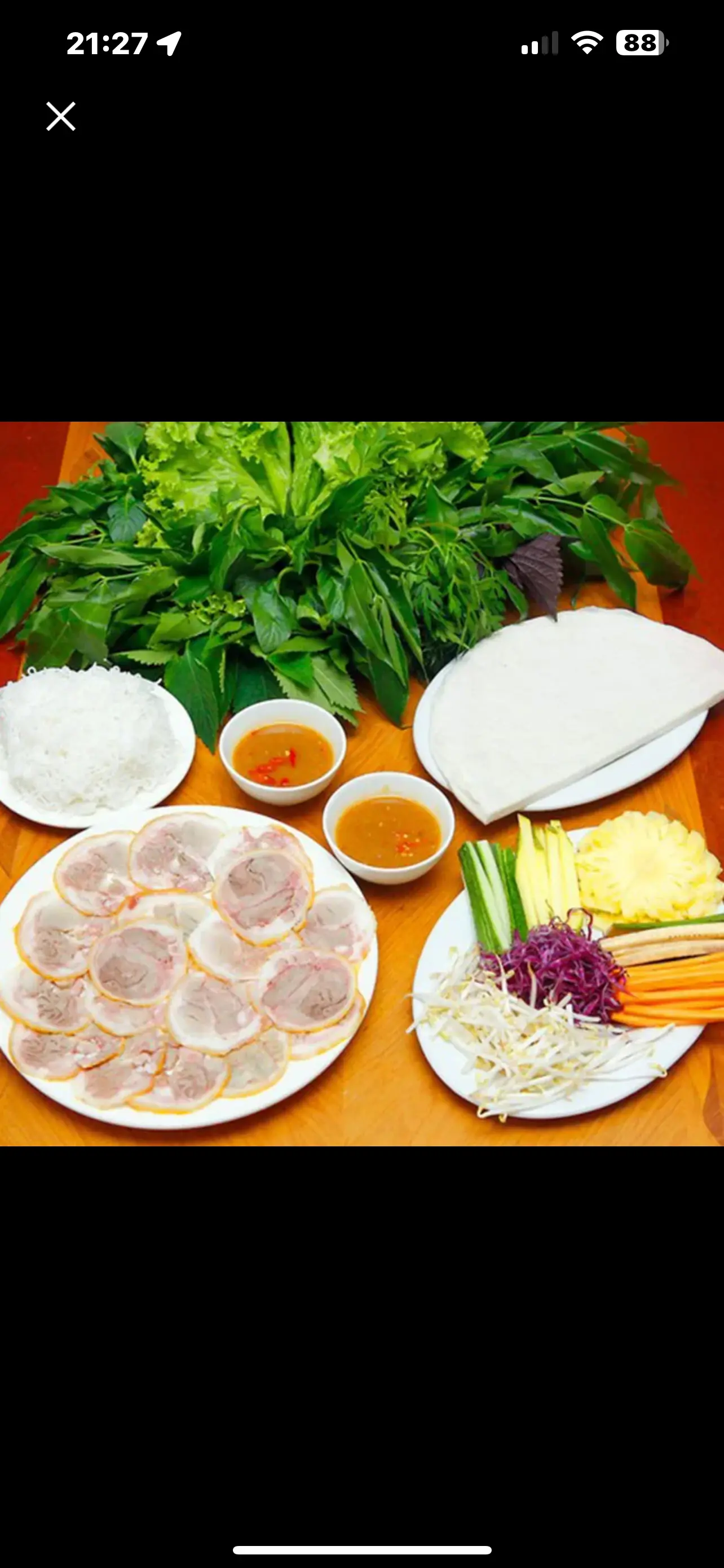 Hình ảnh Bánh tráng, thịt luộc, chả ram tôm đất, rau rừng , mắm nêm
