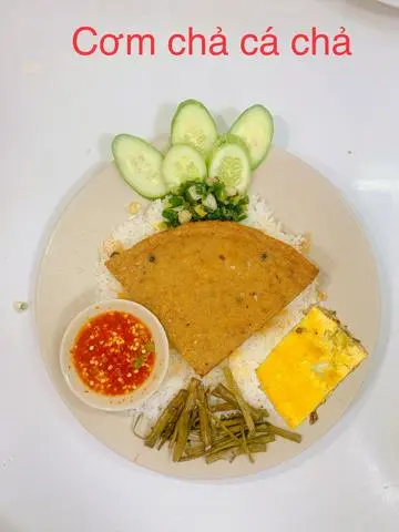 Hình ảnh Cơm Chả Cá Chả