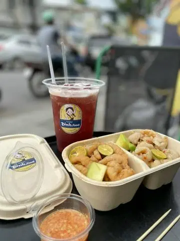 Hình ảnh Combo 2 (Chân gà rút xương mix 2 vị (Sốt Thái + Sốt chanh dây) + 1 ly Trà Đào hạt chia Bigsize
