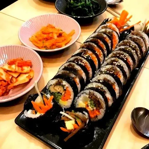 Hình ảnh Kimbap Thường Xuất Nhiều