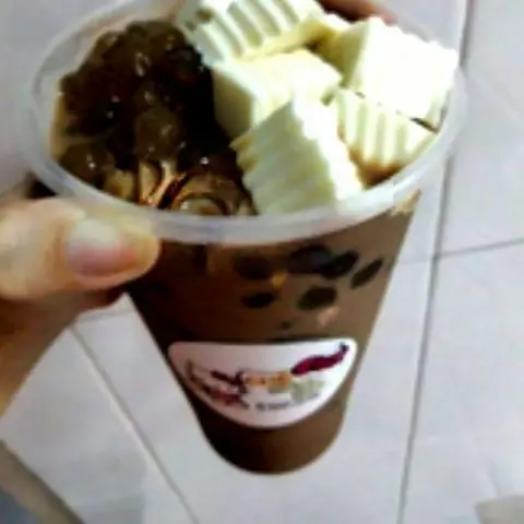Hình ảnh Trà sữa sôcola bánh flan trân châu