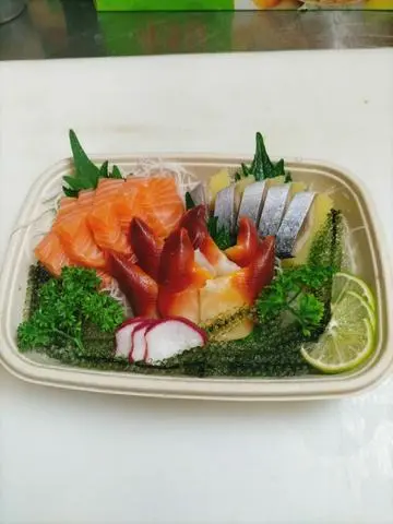 Hình ảnh Combo Sashimi C8_( 5 Hồi , 5 trích, 6 Sò Đỏ)
