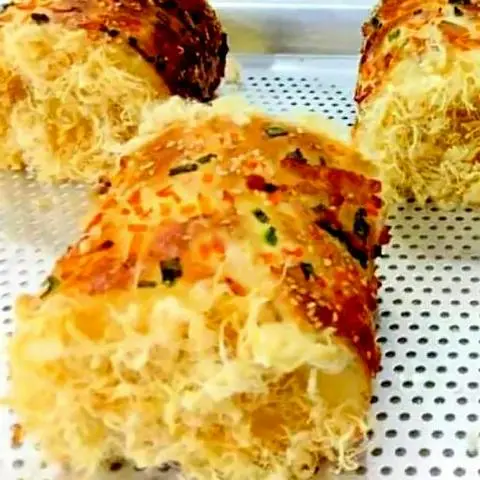 Hình ảnh Bánh mỳ cuộn chà bông