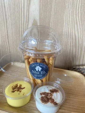 Hình ảnh bánh quy đũa kèm kem trứng 