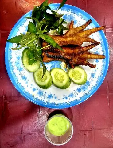 Hình ảnh Chân gà nướng - cặp