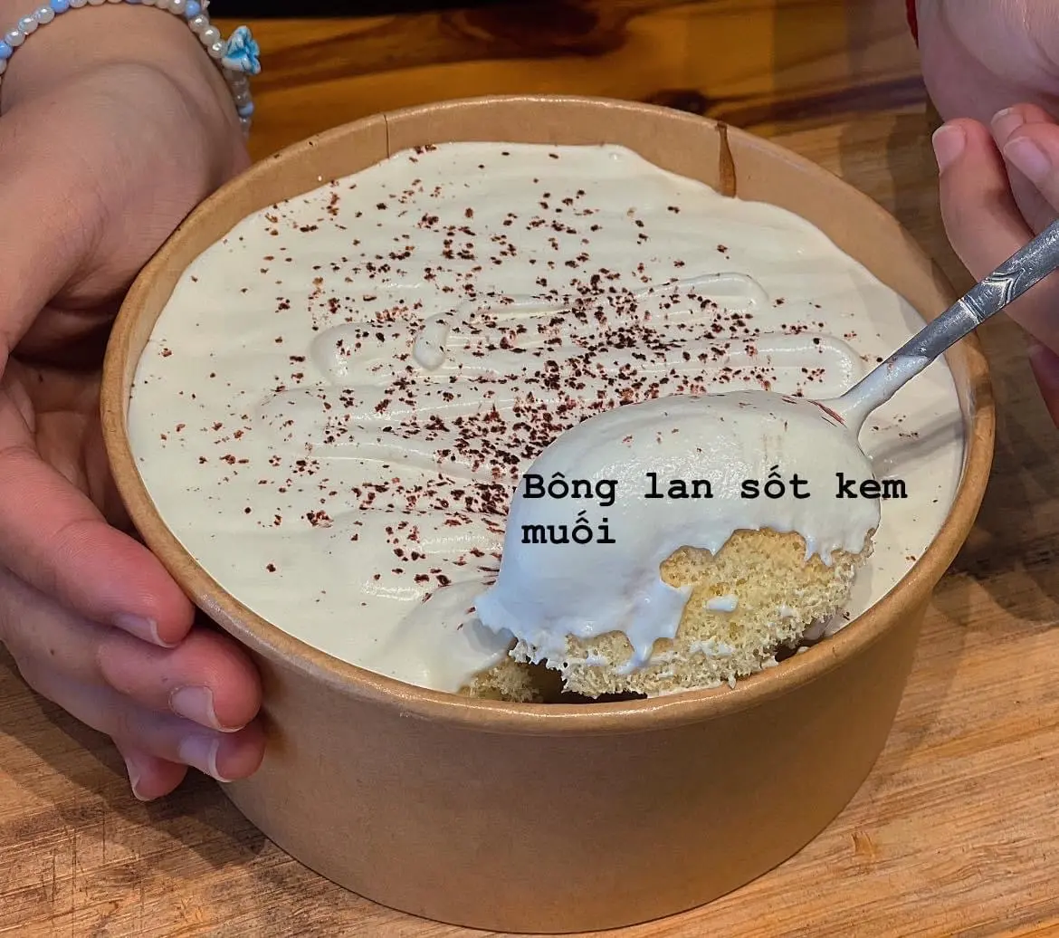 Hình ảnh Bông lan sốt kem muối
