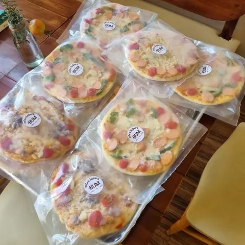 Hình ảnh Pizza hải sản chưa nướng