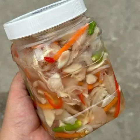 Hình ảnh Tai Heo Ngâm Chua Ngọt 1kg