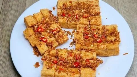 Hình ảnh Cơm đậu hũ chiên sả ớt
