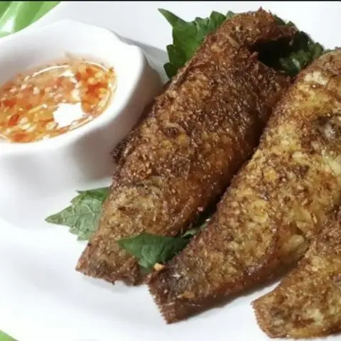 Hình ảnh Cơm cá Mó chiên sả