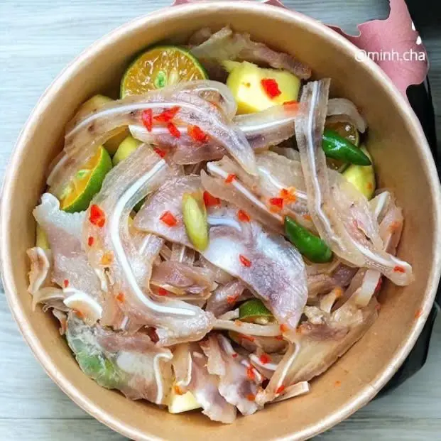 Hình ảnh Tai heo ngâm sả tắc