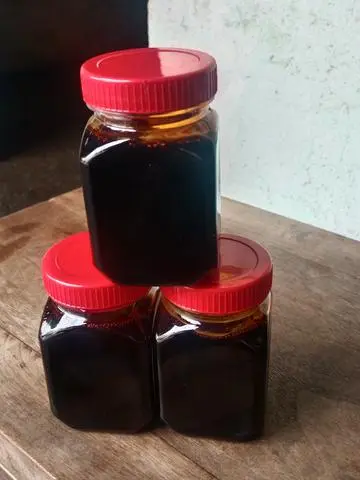 Hình ảnh Nước màu dừa kho thịt- hũ