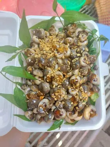 Hình ảnh ốc mỡ cháy tỏi