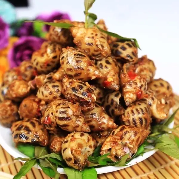 Hình ảnh Ốc hương cháy tỏi