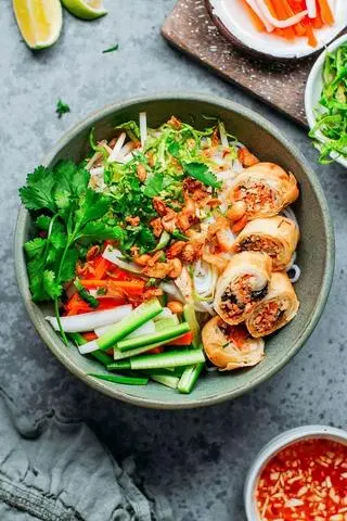 Hình ảnh Bún Chả Giò 