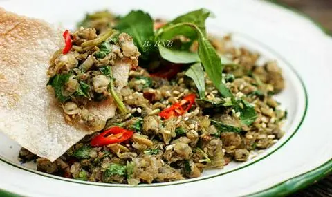 Hình ảnh hến xúc bánh đa -1phan