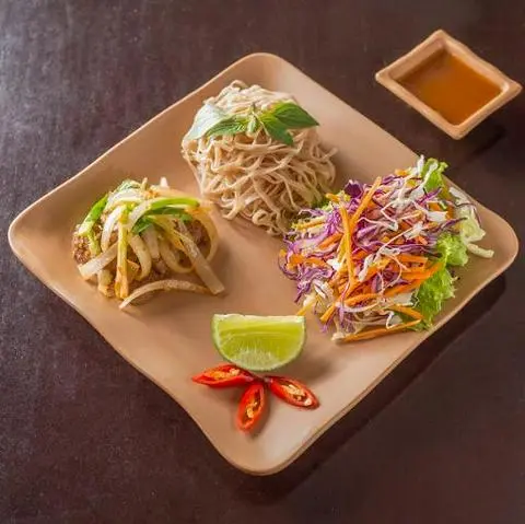 Hình ảnh ND02 - Nui/Phở Trộn Gà Lá Giang