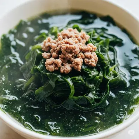 Hình ảnh Canh rong biển ( phần lớn ăn kèm cơm )