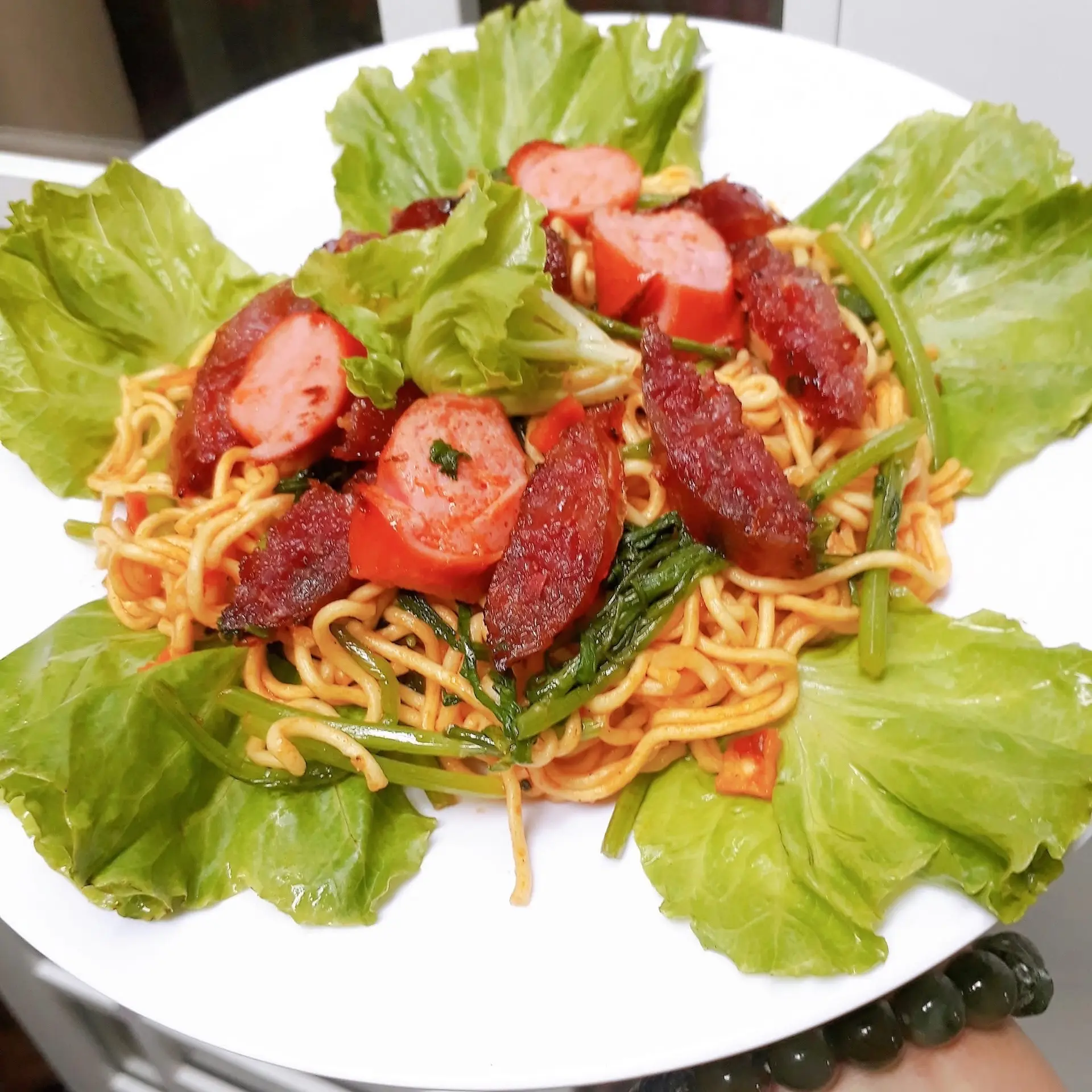 Hình ảnh MÌ trộn lạp xưởng