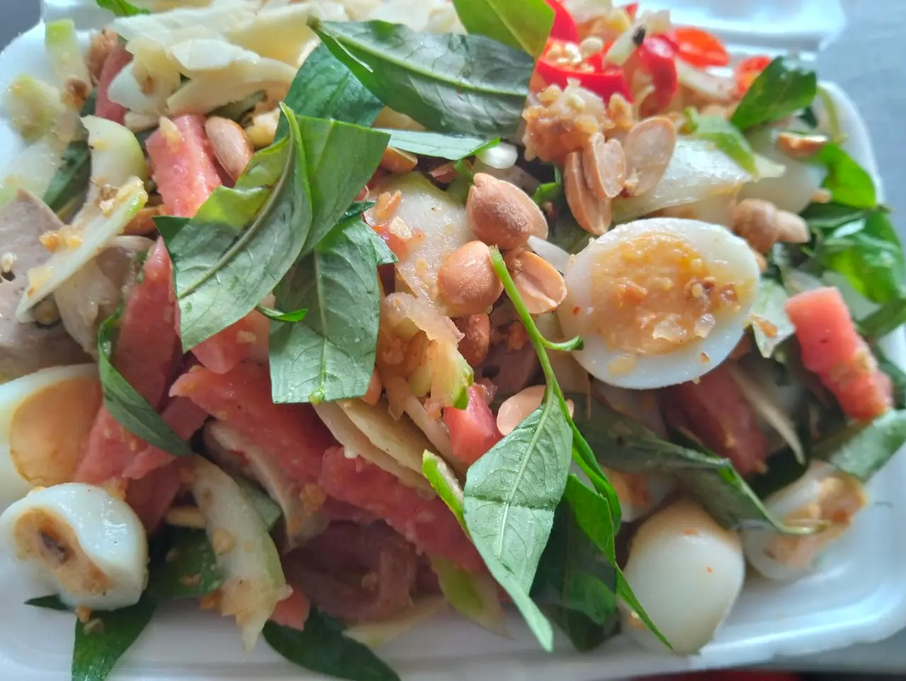 Hình ảnh Tré Trộn Nem chua trứng cút Phan Lon+bánh phồng tôm 