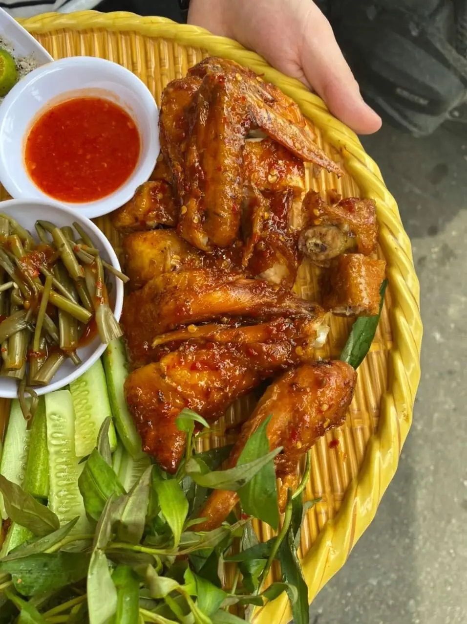 Hình ảnh Gà quay me