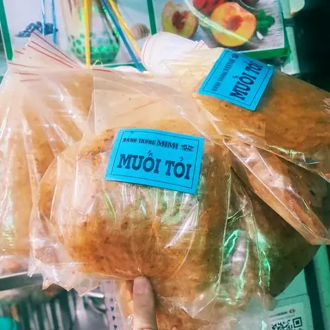 Hình ảnh Bánh tráng muối tỏi siêu cay