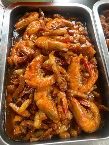 Hình ảnh Cơm Thịt kho tôm 