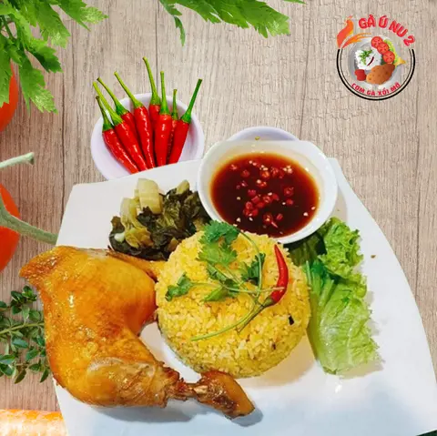 Hình ảnh Cơm gà xối mỡ ĐÙI GÓC TƯ
