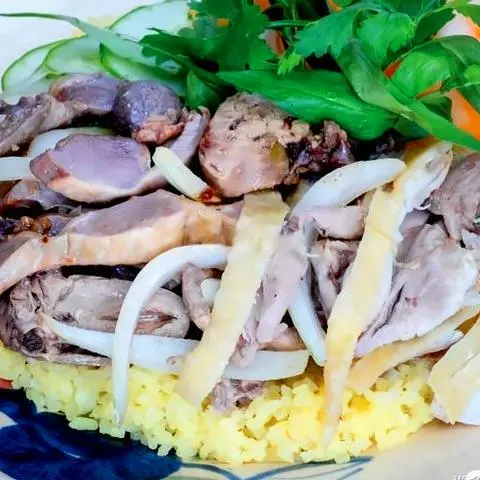 Hình ảnh Cơm gà xé lòng