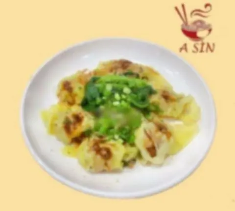 Hình ảnh Hoành thánh sốt dầu hào