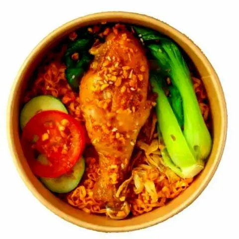 Hình ảnh Mì trộn đùi gà mắm tỏi