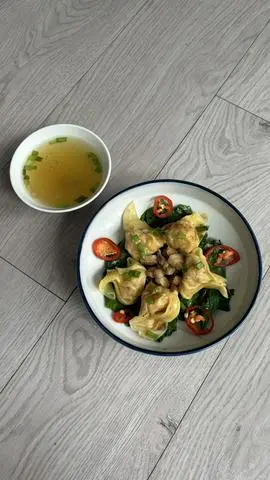 Hình ảnh Hoành thánh