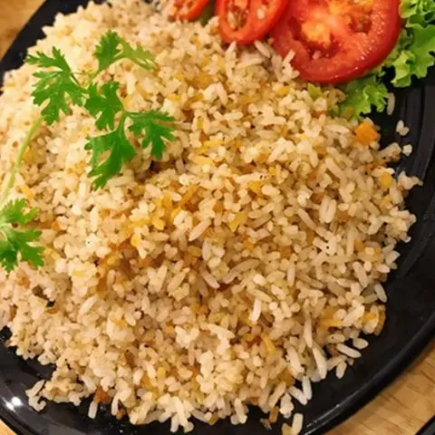 Hình ảnh cơm chiên cá mặn 