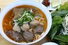 Hình ảnh Bún Bò Nạm Bò Viên