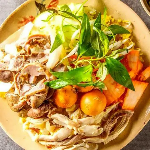 Hình ảnh Cơm gà đặc biệt