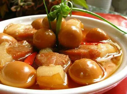 Hình ảnh Cơm thịt kho trứng