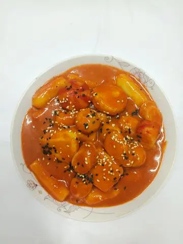 Hình ảnh Tokbokki thập cẩm
