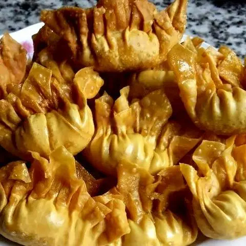 Hình ảnh Hoành Thánh Chiên (4 Cái)