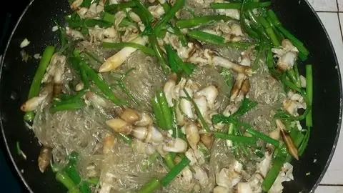 Hình ảnh Miến xào móng tay