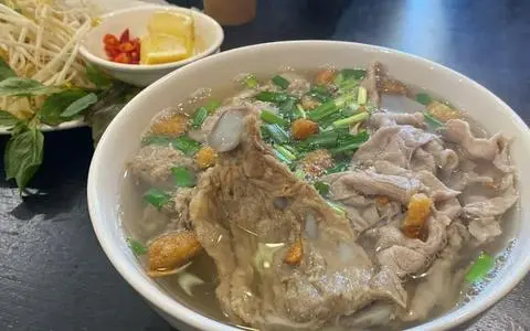 Hình ảnh HỦ TIẾU THỊT MỘC 