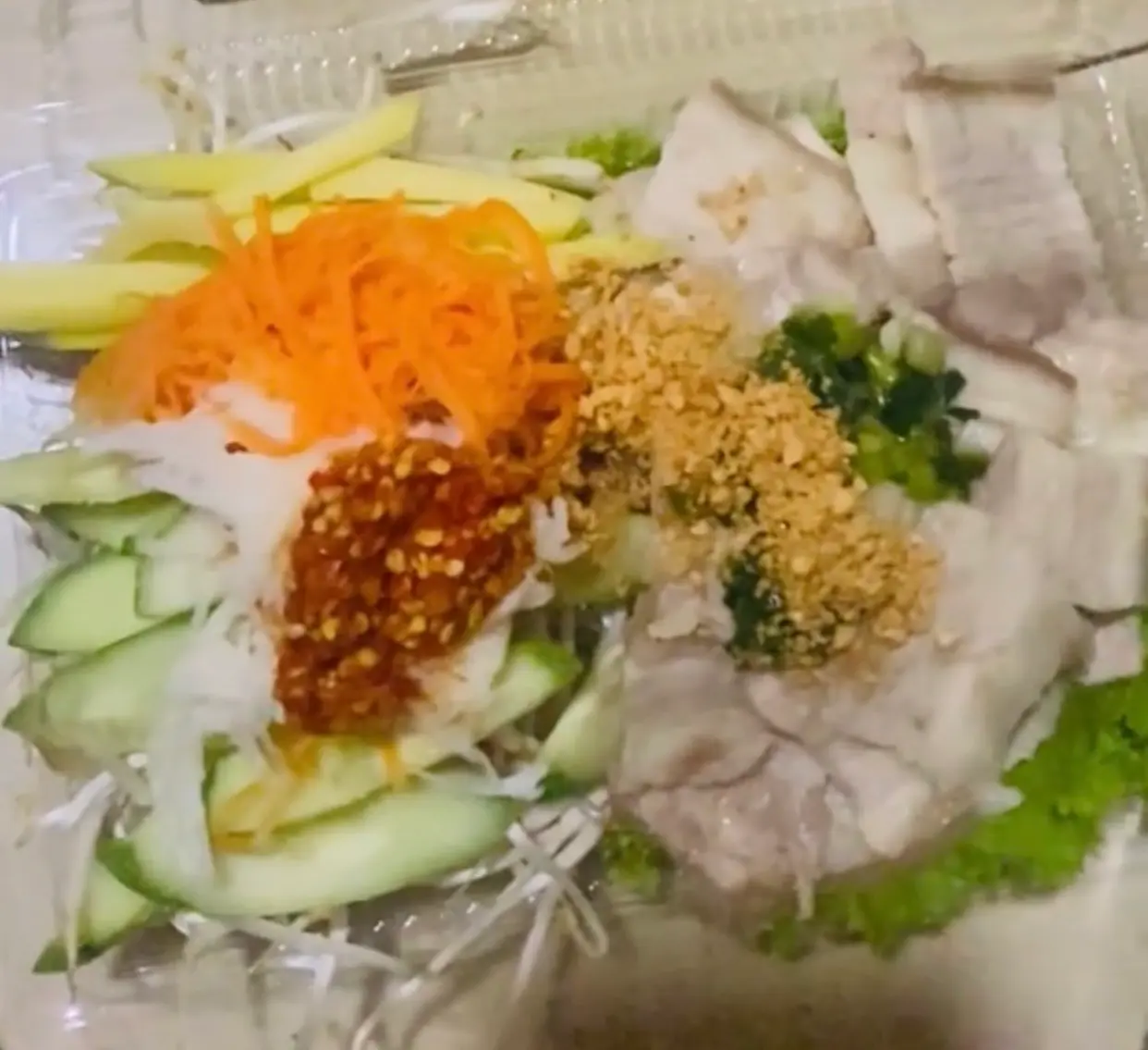 Hình ảnh Mẹt Bánh Tráng Cuốn Thịt Luộc Chấm Mắm Nêm ( Phần Lớn )