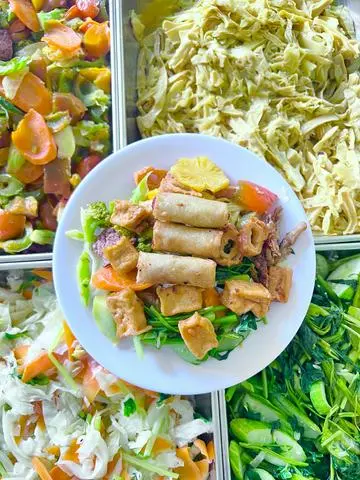 Hình ảnh Cơm chay chả giò