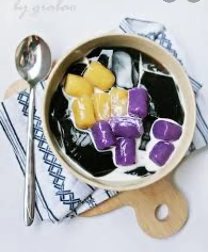 Hình ảnh Chè Sương Sáo Khoai Dẻo+Sữa Dừa+Bột Lọc Nhân Dừa